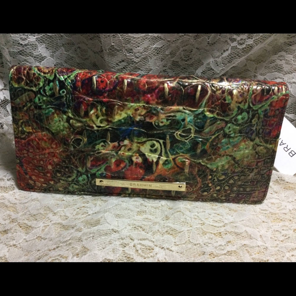 NWT Brahmin Ammolite Melbourne ADY WALLET, SOLD OUT.